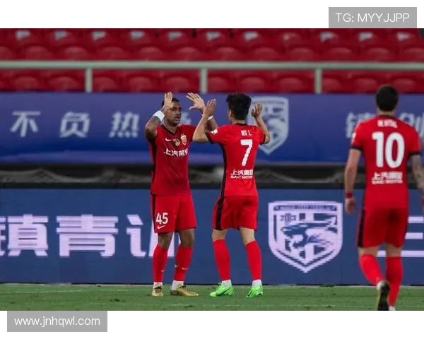 国安全队奔赴上海备战焦点战 斯帕伊奇达万随队彰显全力姿态